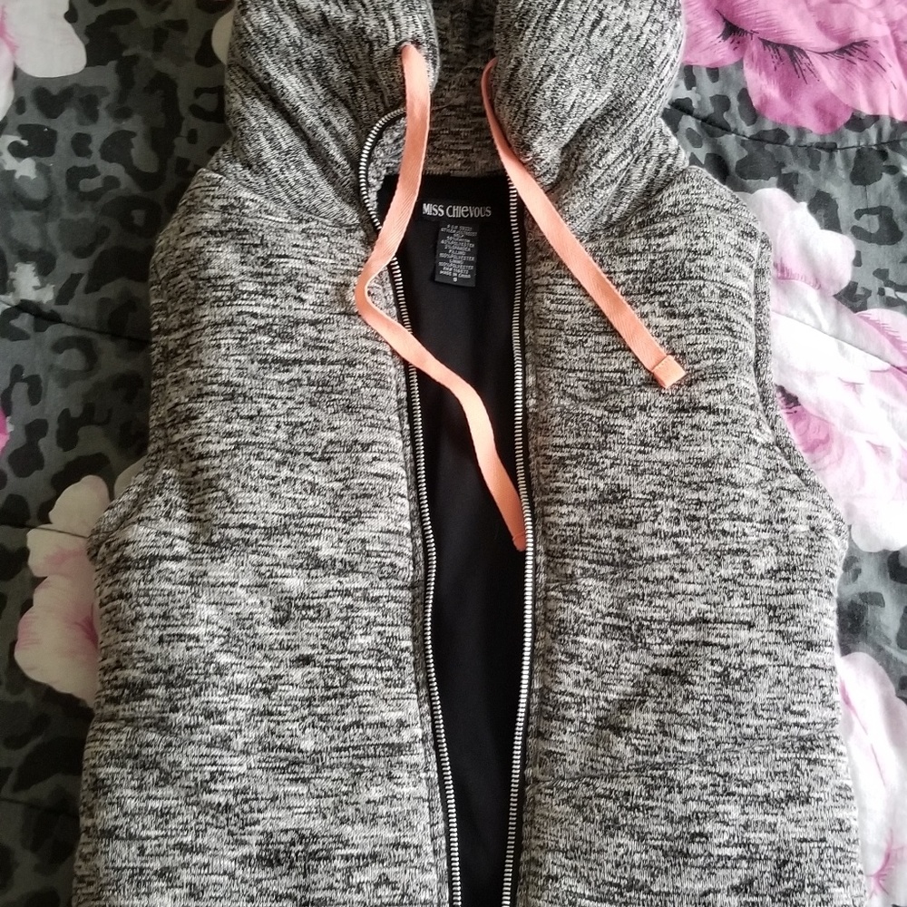 Puffy vest